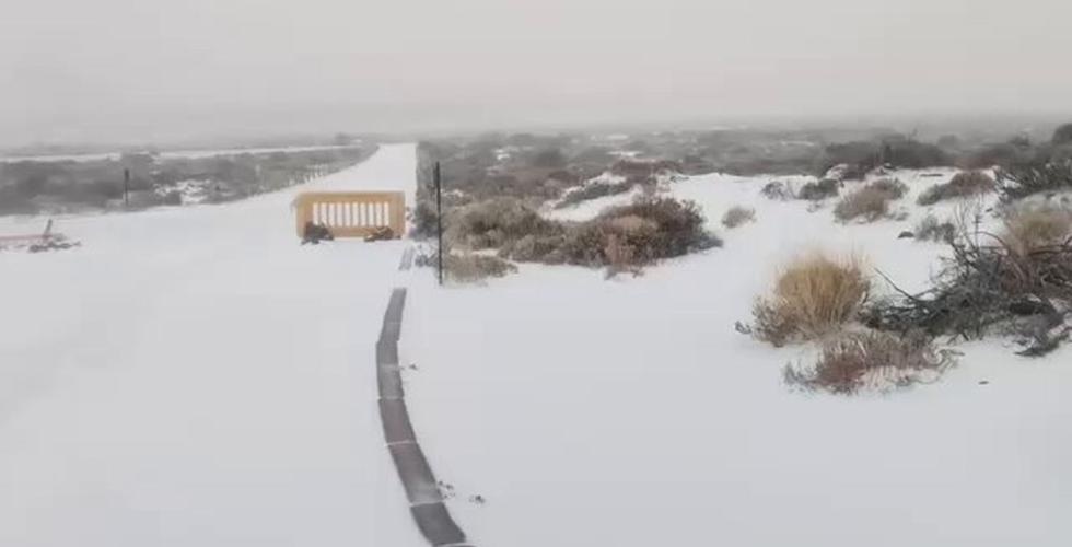 Snøstengt vei ved Izaña Tenerife.