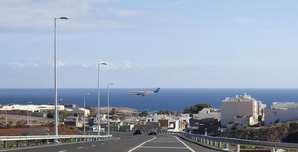 Flyg in för landning på Gran Canaria.