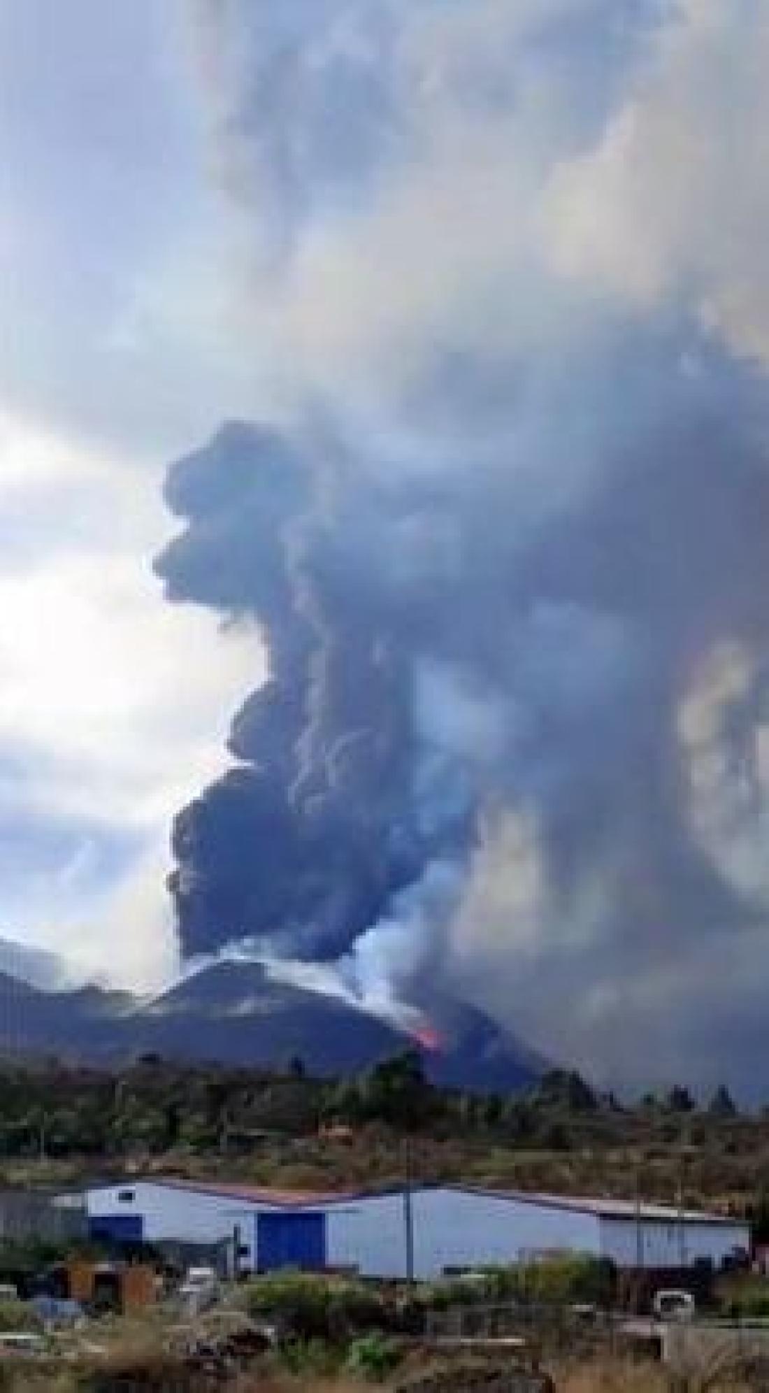 Vulkanutbrudd på La Palma 2021. Dag 39. Vulkanutbrudd på La Palma 2021. Dag 39.