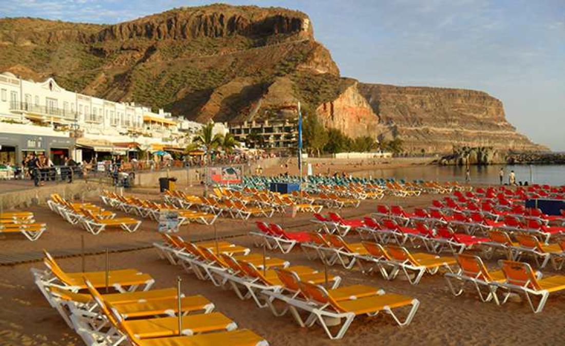 Stranden i Puerto de Mogan